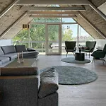 Cozy In With Wifi